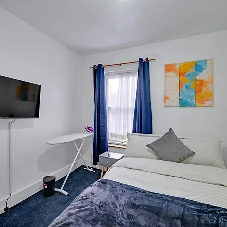 Cosy & Comfy Tottenham Apartment Sleeps 4 London Exterior photo